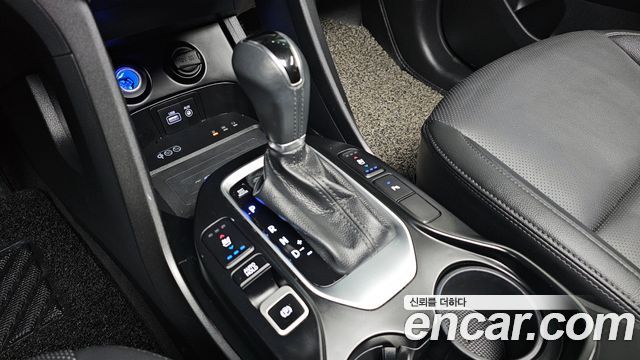Hyundai Santafe 2018 — photo 9