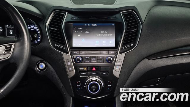 Hyundai Santafe 2018 — photo 14