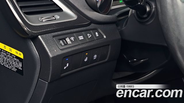 Hyundai Santafe 2018 — photo 16