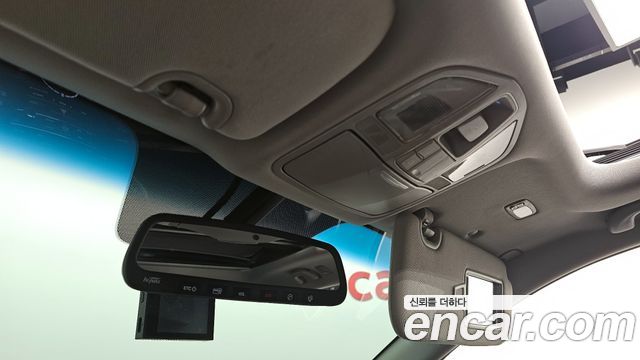 Hyundai Santafe 2018 — photo 20