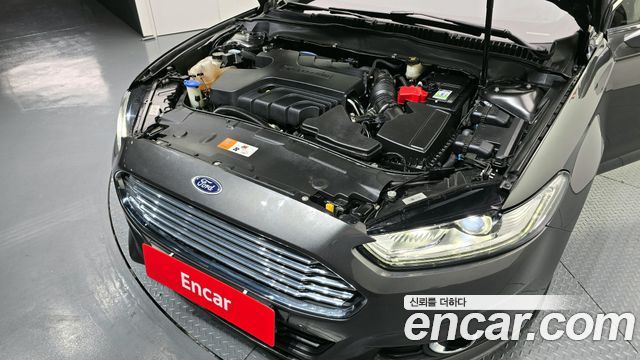 Ford Mondeo 2015 — photo 6