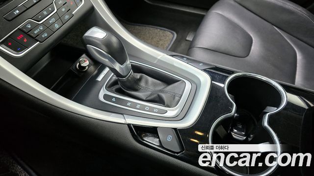 Ford Mondeo 2015 — photo 9