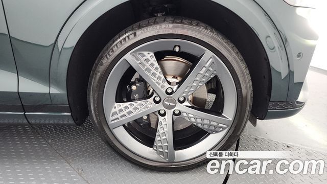 Genesis GV70 2023 — photo 5