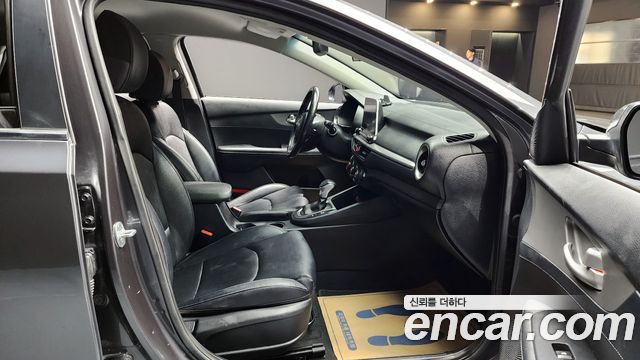 Kia K3 2019 — photo 10
