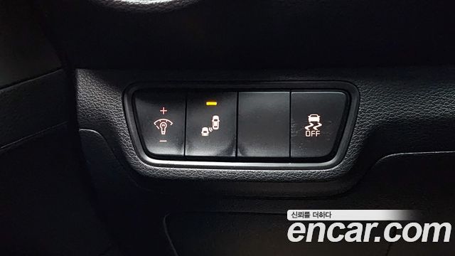 Kia K3 2019 — photo 17