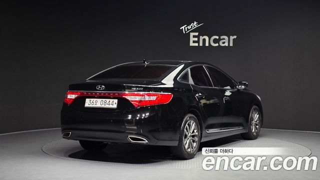 Hyundai Grandeur 2011 — photo 2