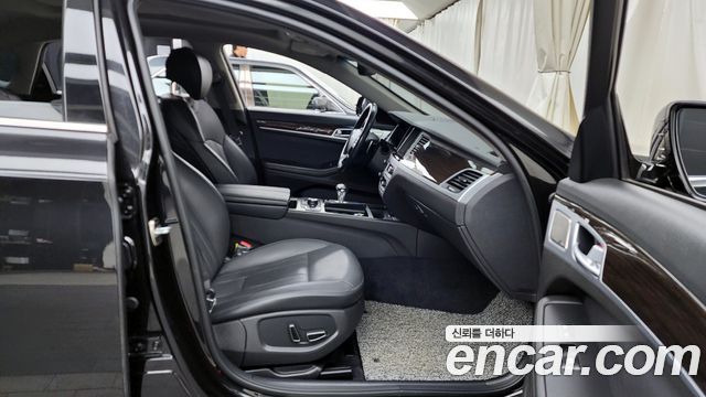 Genesis G80 2018 — photo 11