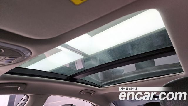 Genesis G80 2018 — photo 18