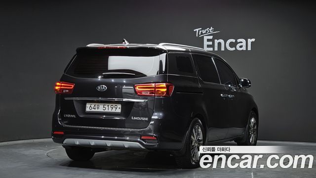 Kia Canival 2019 — photo 2