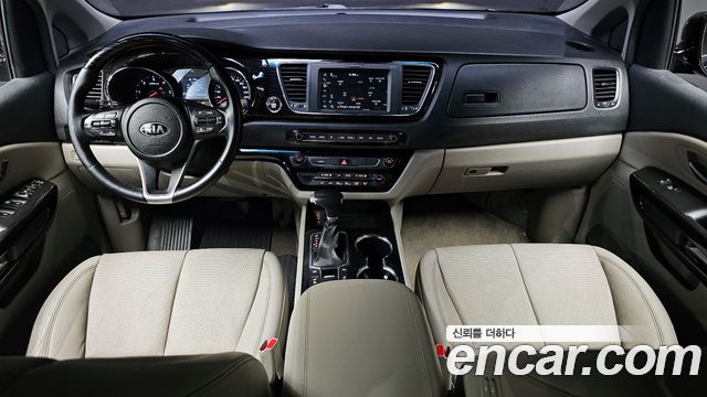 Kia Canival 2019 — photo 7