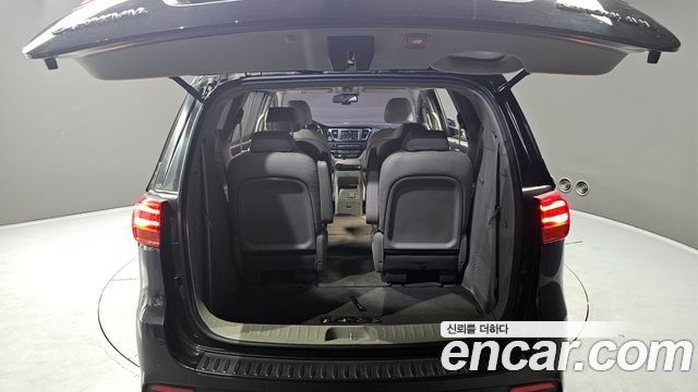 Kia Canival 2019 — photo 20