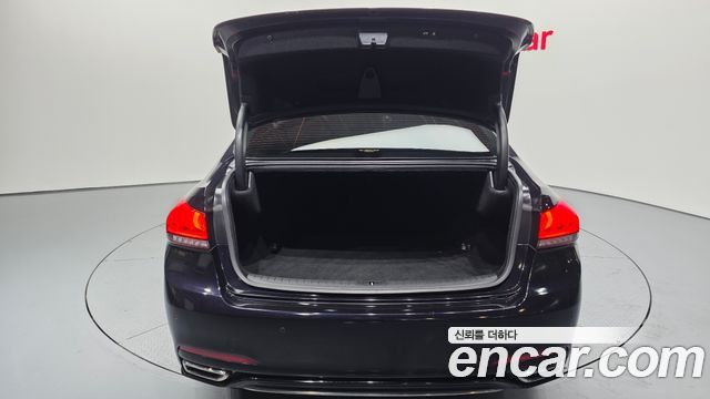 Genesis G80 2017 — photo 20