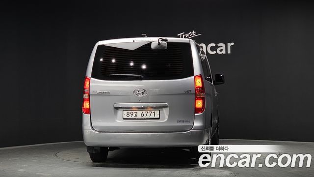 Hyundai Starex 2017 — photo 4