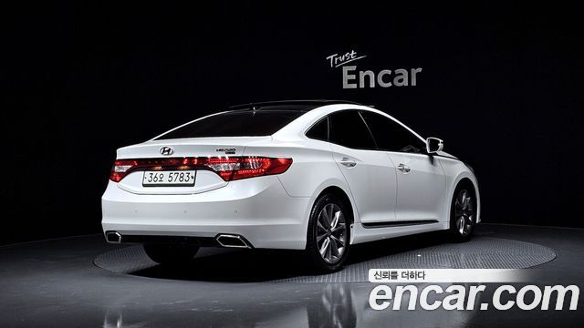 Hyundai Grandeur 2015 — photo 2