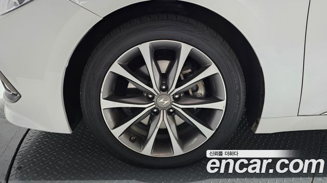 Hyundai Grandeur 2015 — photo 5