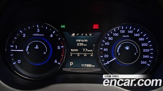 Hyundai Grandeur 2015 — photo 8
