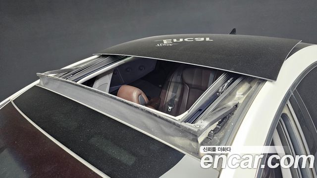 Hyundai Grandeur 2015 — photo 19