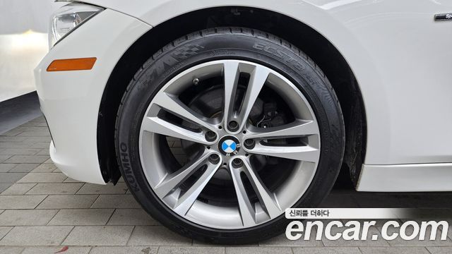 BMW 3-Series 2015 — photo 20