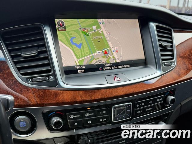 Hyundai Equus 2015 — photo 12