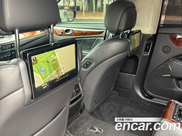 Hyundai Equus 2015 — photo 17