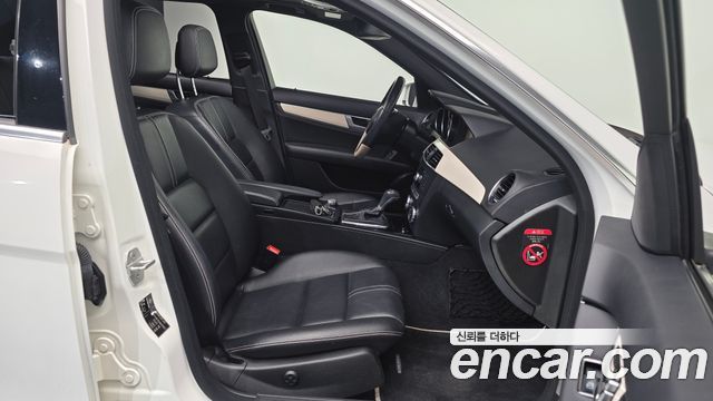 Mercedes-Benz C-Class 2013 — photo 10
