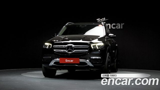 Mercedes-Benz GLE-Class 2022 — photo 3
