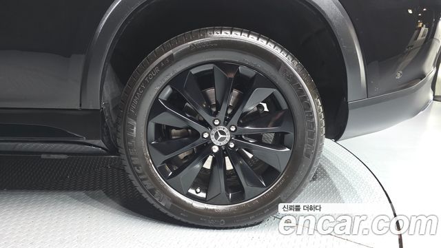 Mercedes-Benz GLE-Class 2022 — photo 5