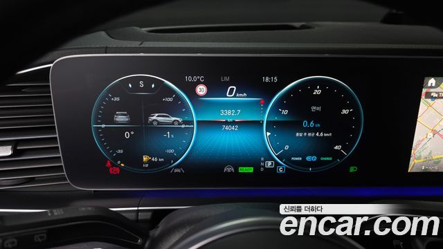 Mercedes-Benz GLE-Class 2022 — photo 8