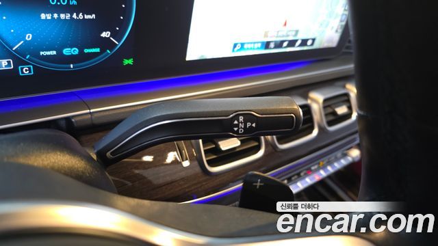 Mercedes-Benz GLE-Class 2022 — photo 9