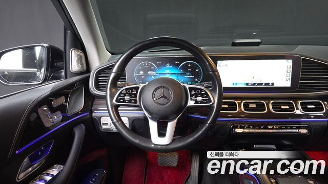 Mercedes-Benz GLE-Class 2022 — photo 13