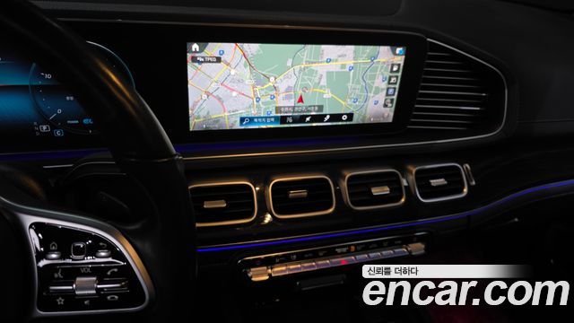 Mercedes-Benz GLE-Class 2022 — photo 14