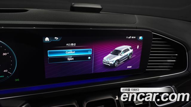 Mercedes-Benz GLE-Class 2022 — photo 16