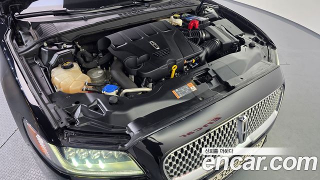 Lincoln Continental 2020 — photo 6
