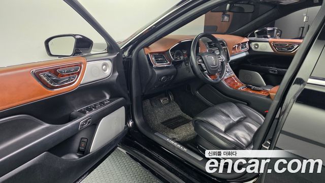 Lincoln Continental 2020 — photo 10