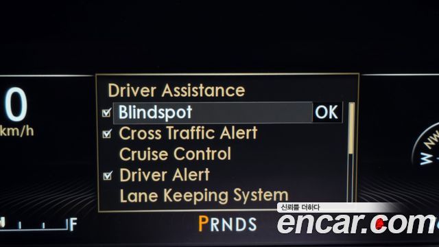 Lincoln Continental 2020 — photo 16