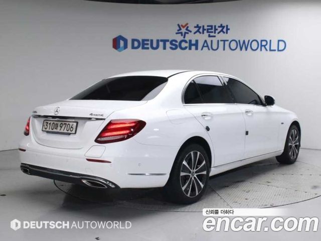 Mercedes-Benz E-Class 2020 — photo 2