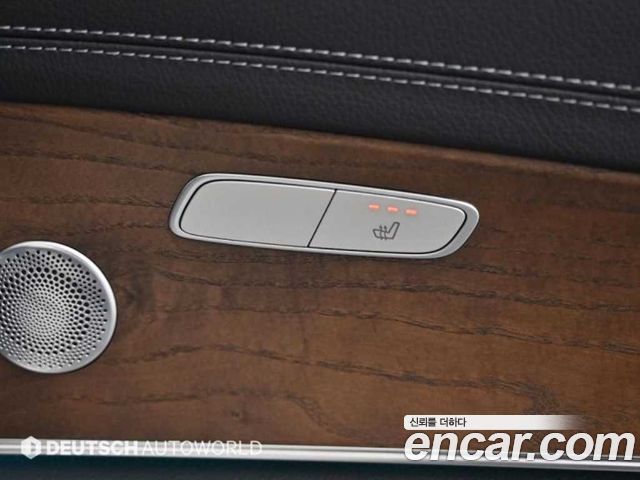 Mercedes-Benz E-Class 2020 — photo 16