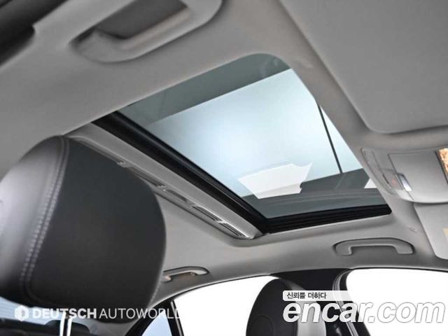 Mercedes-Benz E-Class 2020 — photo 19