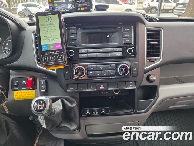 Hyundai Solati 2016 — photo 10