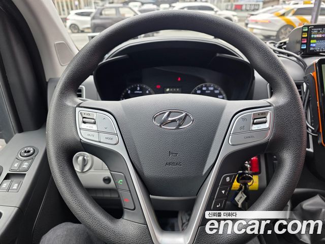 Hyundai Solati 2016 — photo 15