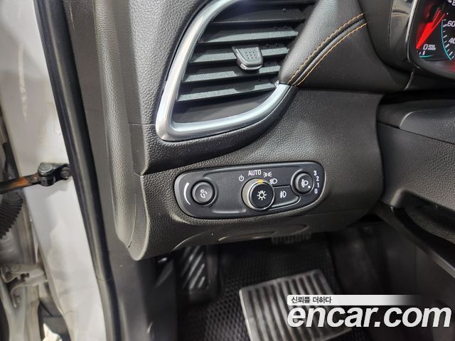 Chevrolet Korea Trax 2018 — photo 15