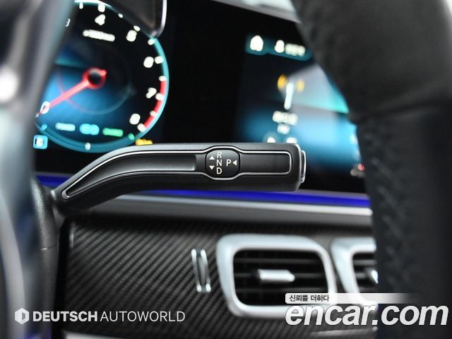 Mercedes-Benz GLE-Class 2023 — photo 9