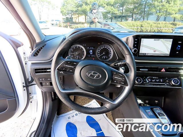 Hyundai Sonata 2021 — photo 8