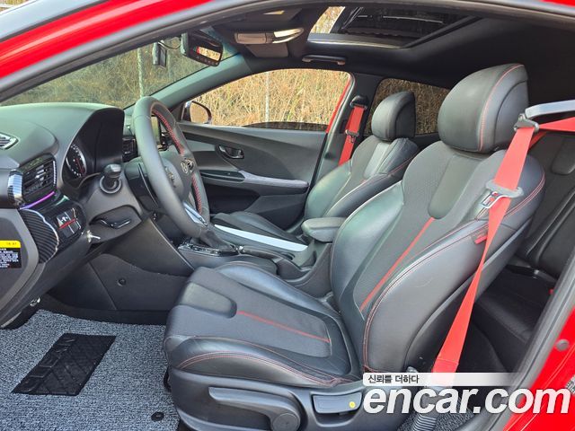 Hyundai Veloster 2018 — photo 8