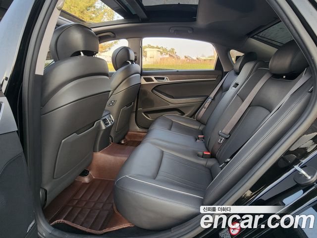 Hyundai Genesis 2015 — photo 13