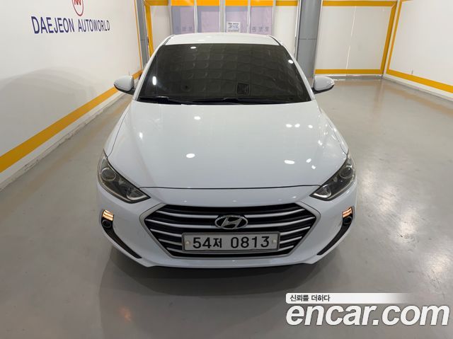 Hyundai AVANTE 2017 — photo 1