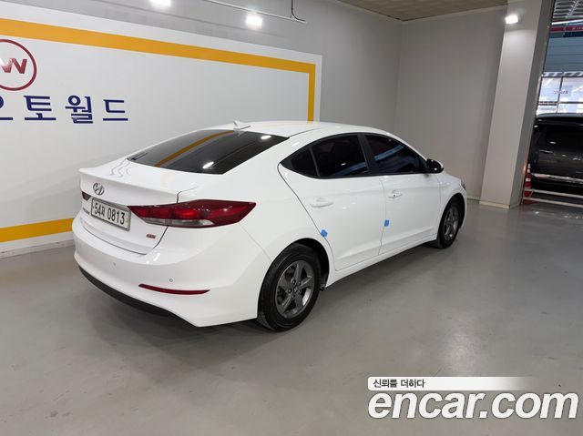 Hyundai AVANTE 2017 — photo 7