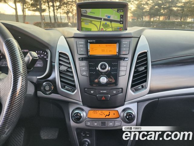 KG Mobility KORANDO 2014 — photo 8