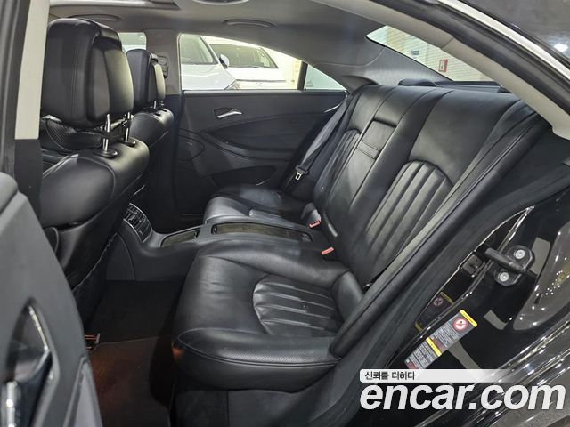 Mercedes-Benz CLS-Class 2010 — photo 10