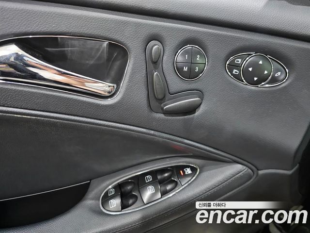 Mercedes-Benz CLS-Class 2010 — photo 15